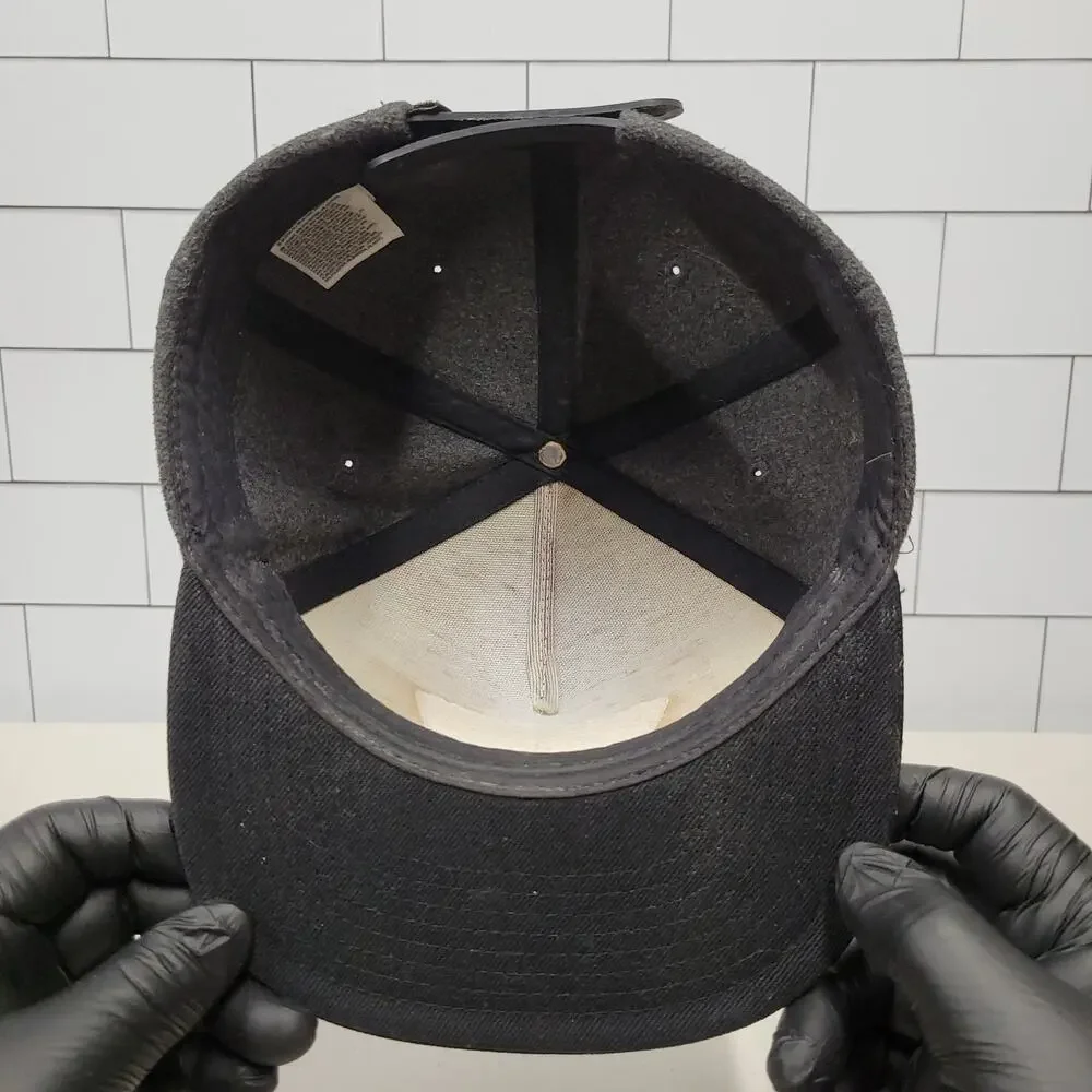 Vans Off The Wall Classic Patch Wool Blend Black Gray Snapback Hat Cap